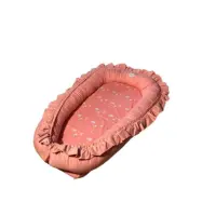Mini Dreams babynest mönstrad botten med volang, rosa