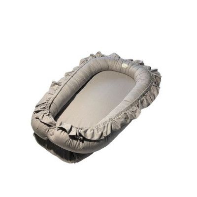Mini Dreams babynest med volang, grå
