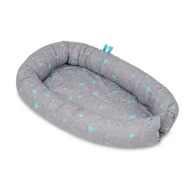 PQP Babynest - Grå Katt med Turkosa Hjärtan