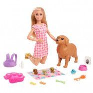 Barbiedocka med hund och valpar Newborn Pups