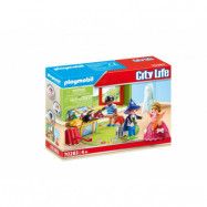Playmobil City Life Barn med maskeradkista 70283
