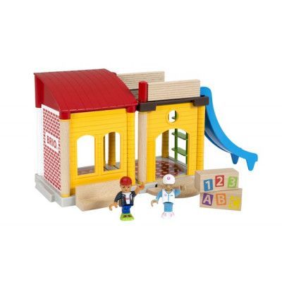 BRIO, Village 33943 Vår skola