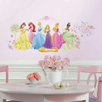 RoomMates Roommates - Disney Princess Glow Wallstickers