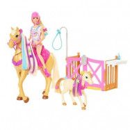Barbie Docka med Hästar lekset