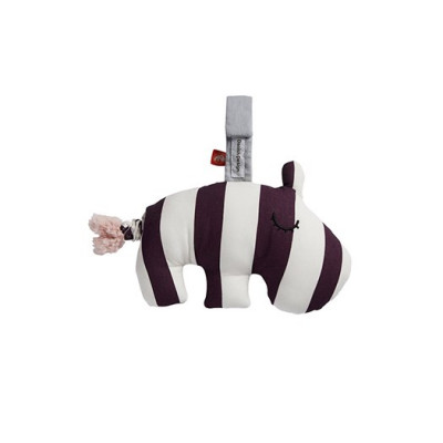 Done by Deer speldosa Ozzo, dark powder