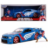 Leksaksbil med figur - Captain America - 2006 Ford Mustang 1:24