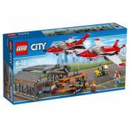 LEGO City Airport 60103, Flygplats – flyguppvisning