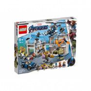 LEGO Super Heroes 76131 - Avengers Kasernstrid