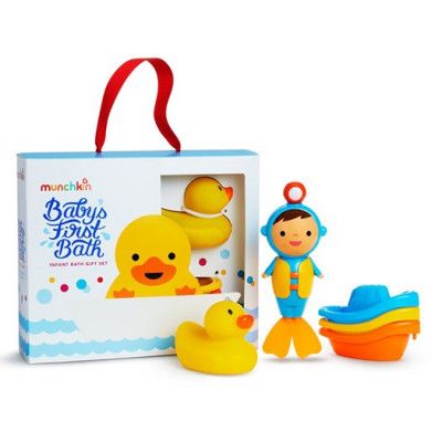 Munchkin Babys First bath gift set