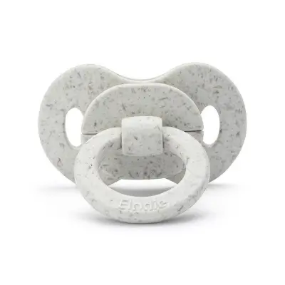 Elodie Details napp i bambu vanilla white, latex (newborn)