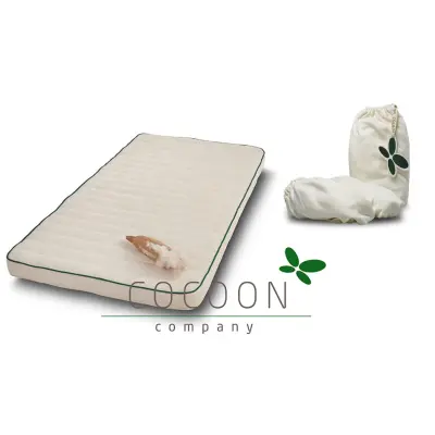 Cocoon Company madrass + lakan, spjälsäng