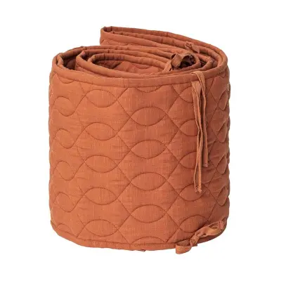 Sebra spjälskydd, quiltat sweet tea brown